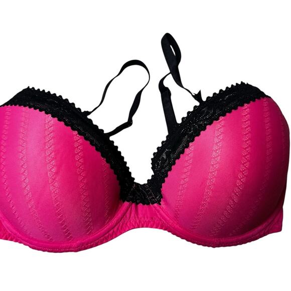 BETSEY JOHNSON Bright pink push up bra Size 34C - Picture 8 of 8